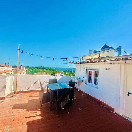 Habitacion Con Bano Y Cocina Caudiel Екстер'єр фото
